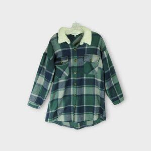Davi & Dani Leading the Way Full Size Plaid Shacket with Faux Fur Collar Size S
